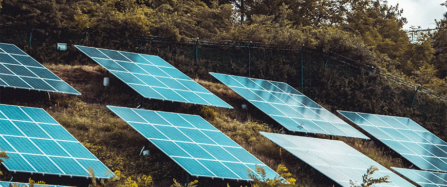 autoconsumo eléctrico inclinación panel solar en Canarias