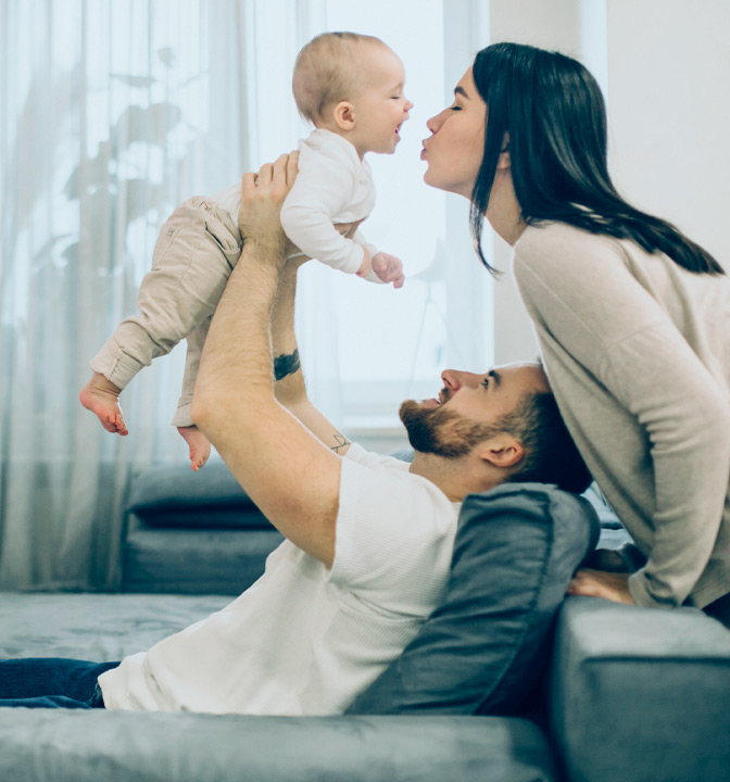 familia Instalar placas solares fotovoltaicas